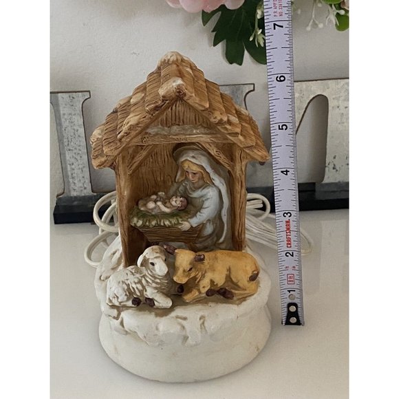 Lighted Porcelain Ceramic Nativity Scene Mary And Baby Jesus w Animals Vintage - Picture 8 of 16